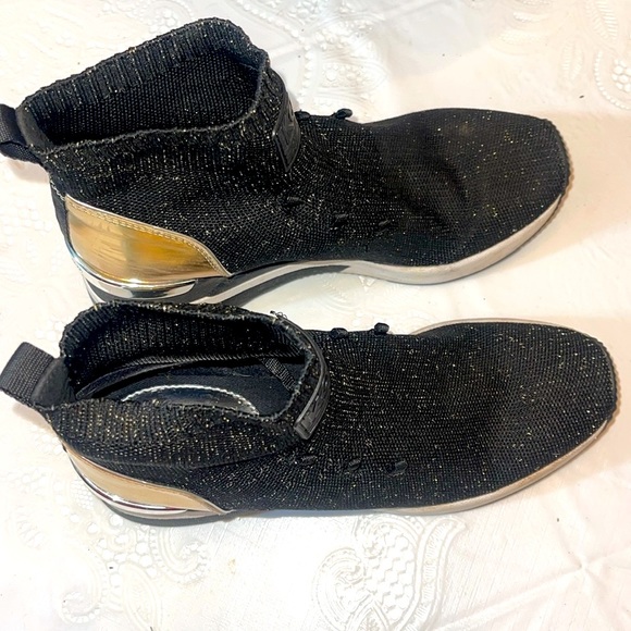 Michael Kors size 7- black and gold slip on sock sneakers with a built-in wedge - Picture 8 of 10